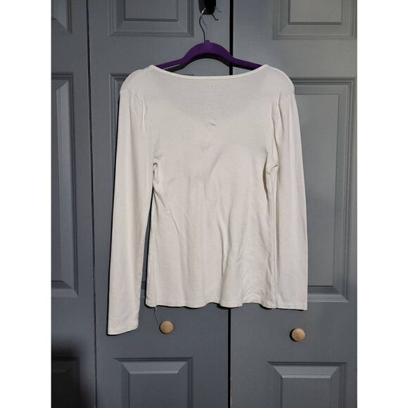 Old Navy white long-sleeved tee - Picture 4 of 5